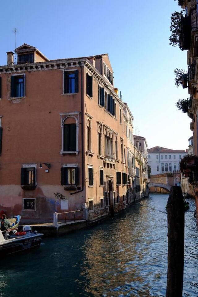 Apartmán Rio Ca Foscari A San Pantalon Benátky Exteriér fotografie